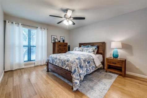7525 Holly Hill Drive Dallas TX 75231