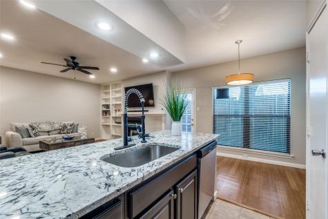 7525 Holly Hill Drive Dallas TX 75231