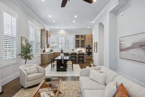 14971 Oak Street Addison TX 75001