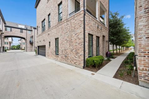 14971 Oak Street Addison TX 75001