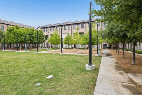 14971 Oak Street Addison TX 75001