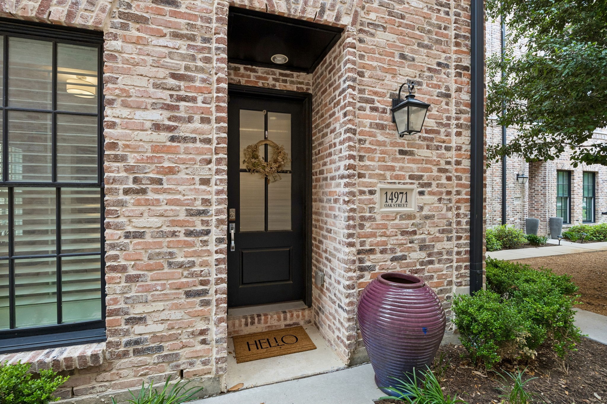 14971 Oak Street Addison TX 75001