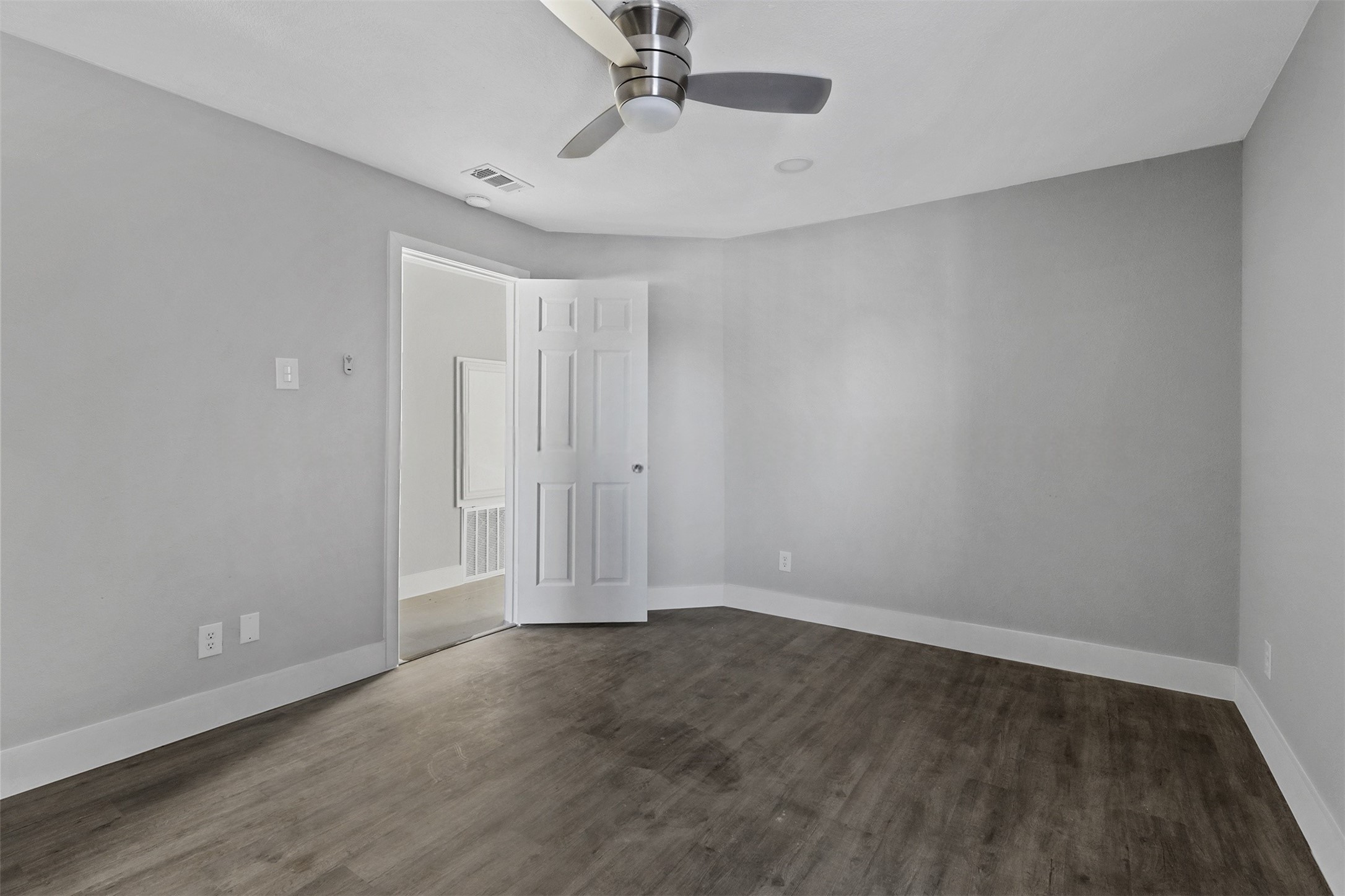 1513 E Interstate 30 Garland TX 75043