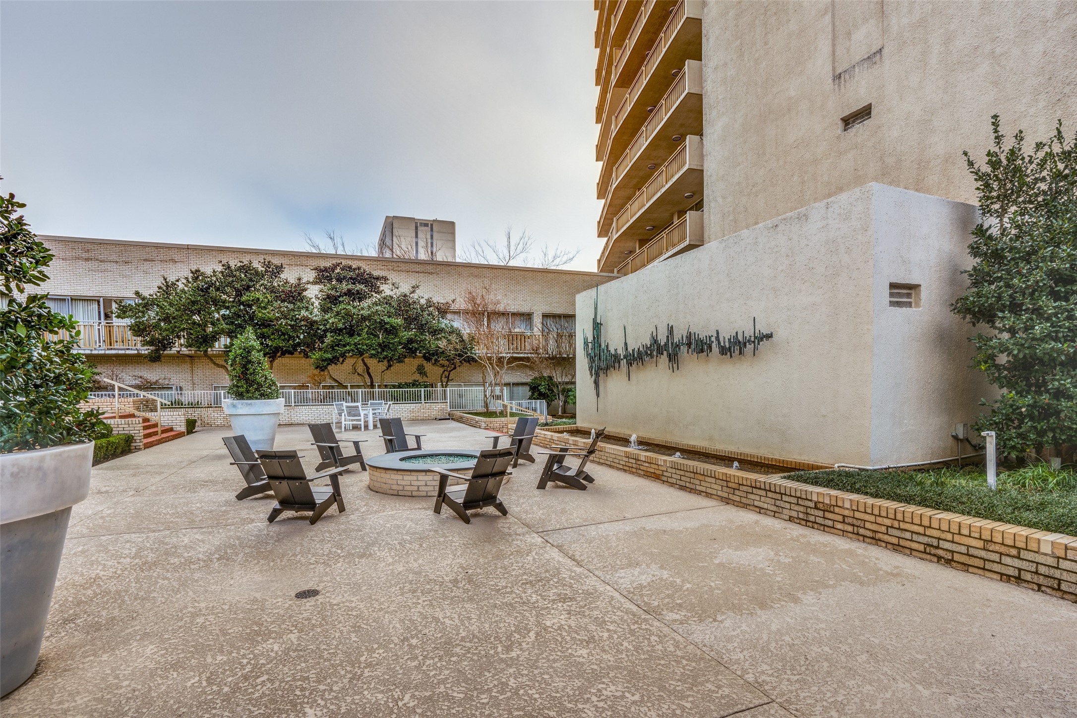 6211 W Northwest Highway Dallas TX 75225