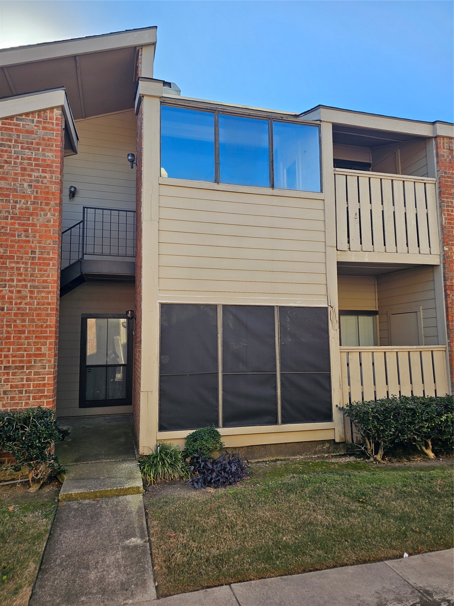 9600 Royal Lane Dallas TX 75243