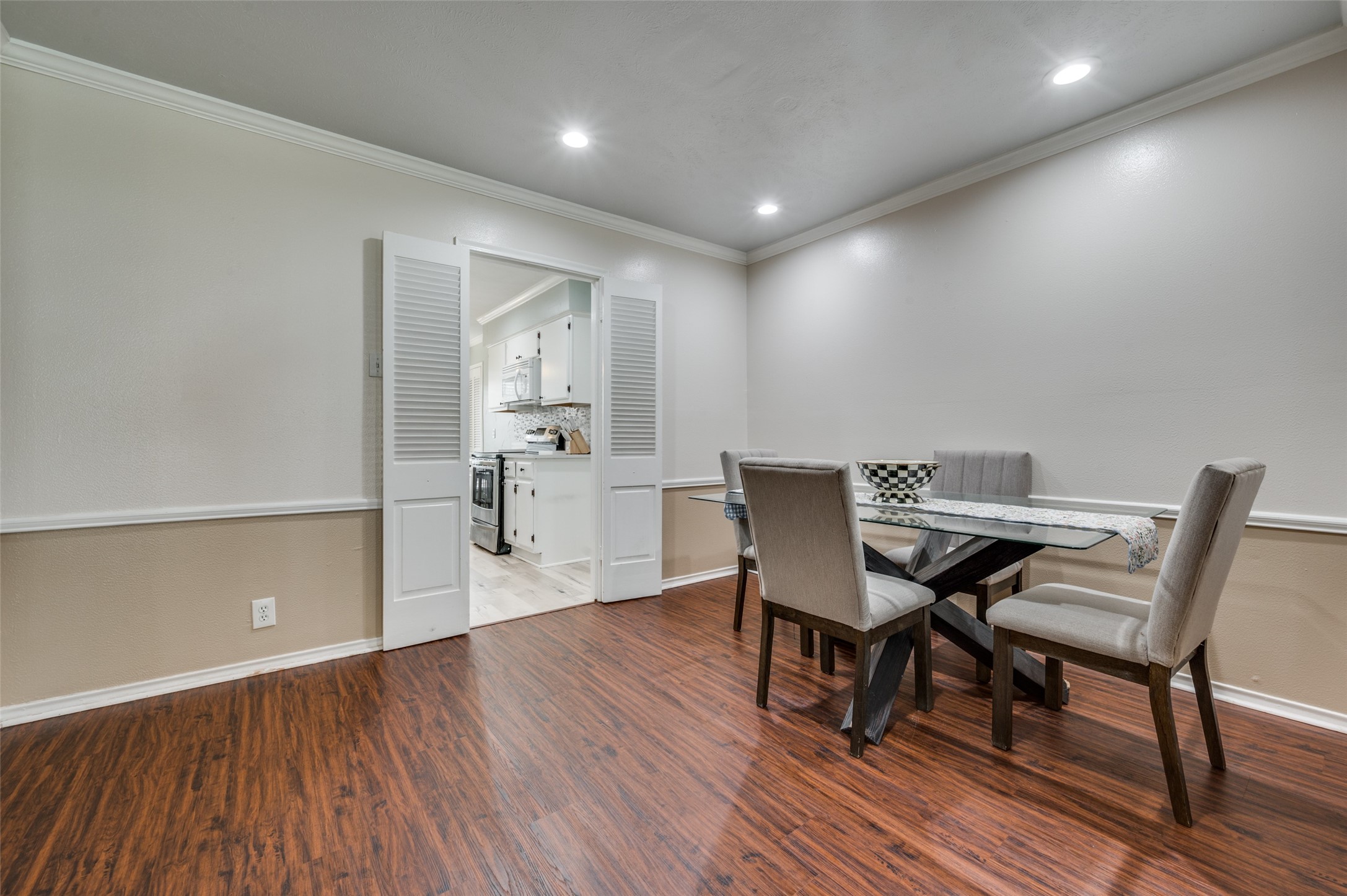 10029 Regal Park Lane Dallas TX 75230