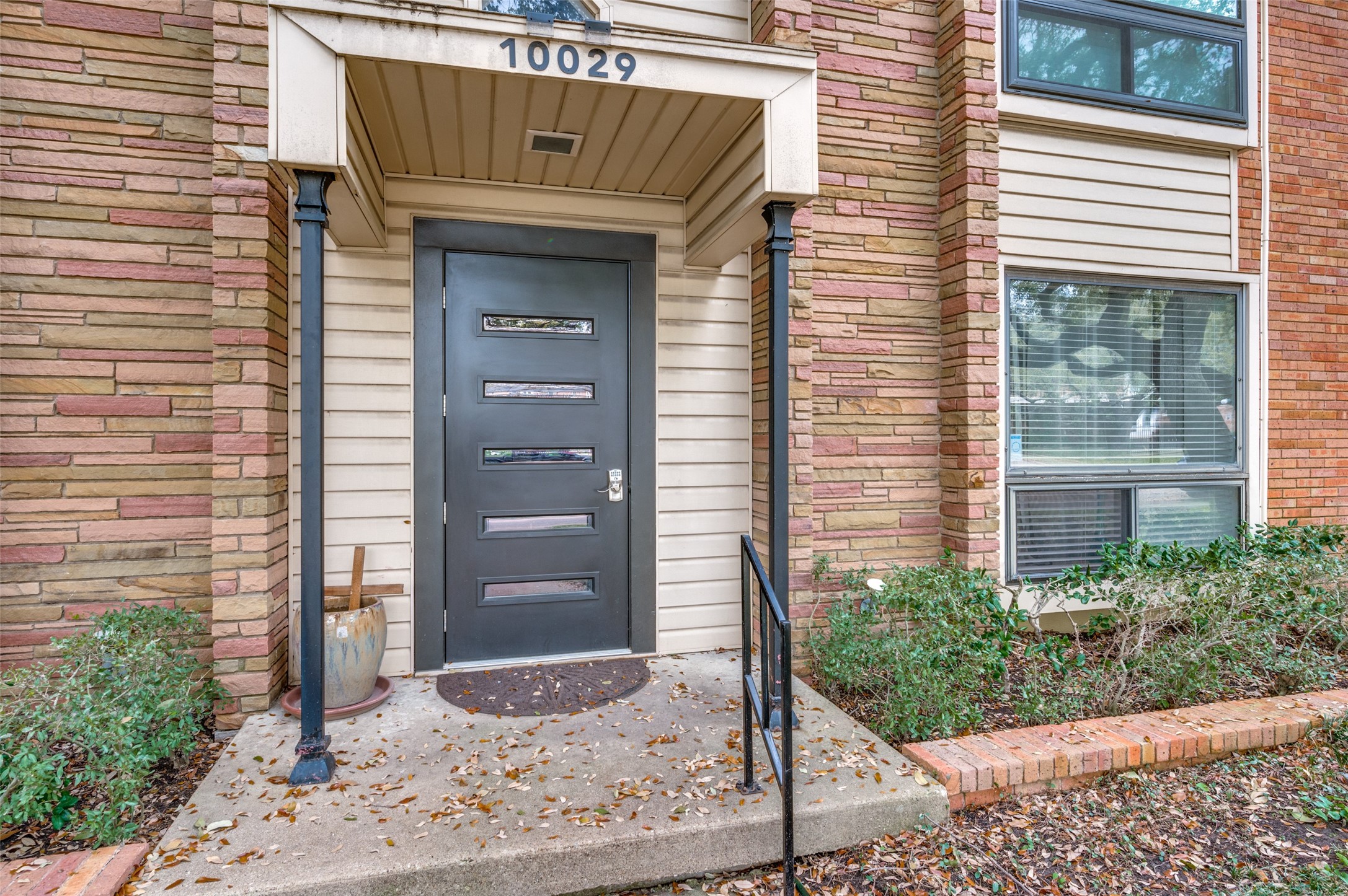 10029 Regal Park Lane Dallas TX 75230