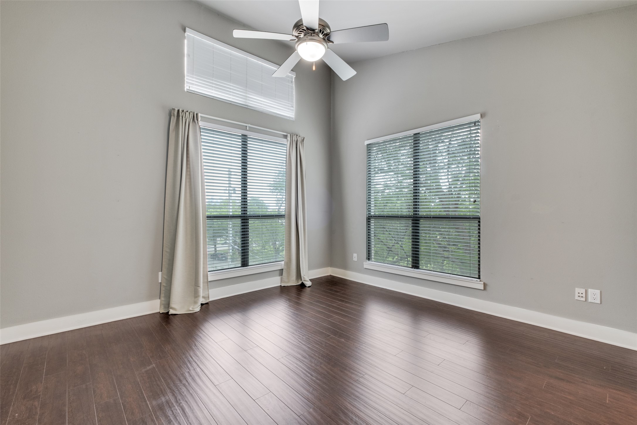 4605 Cedar Springs Road Dallas TX 75219