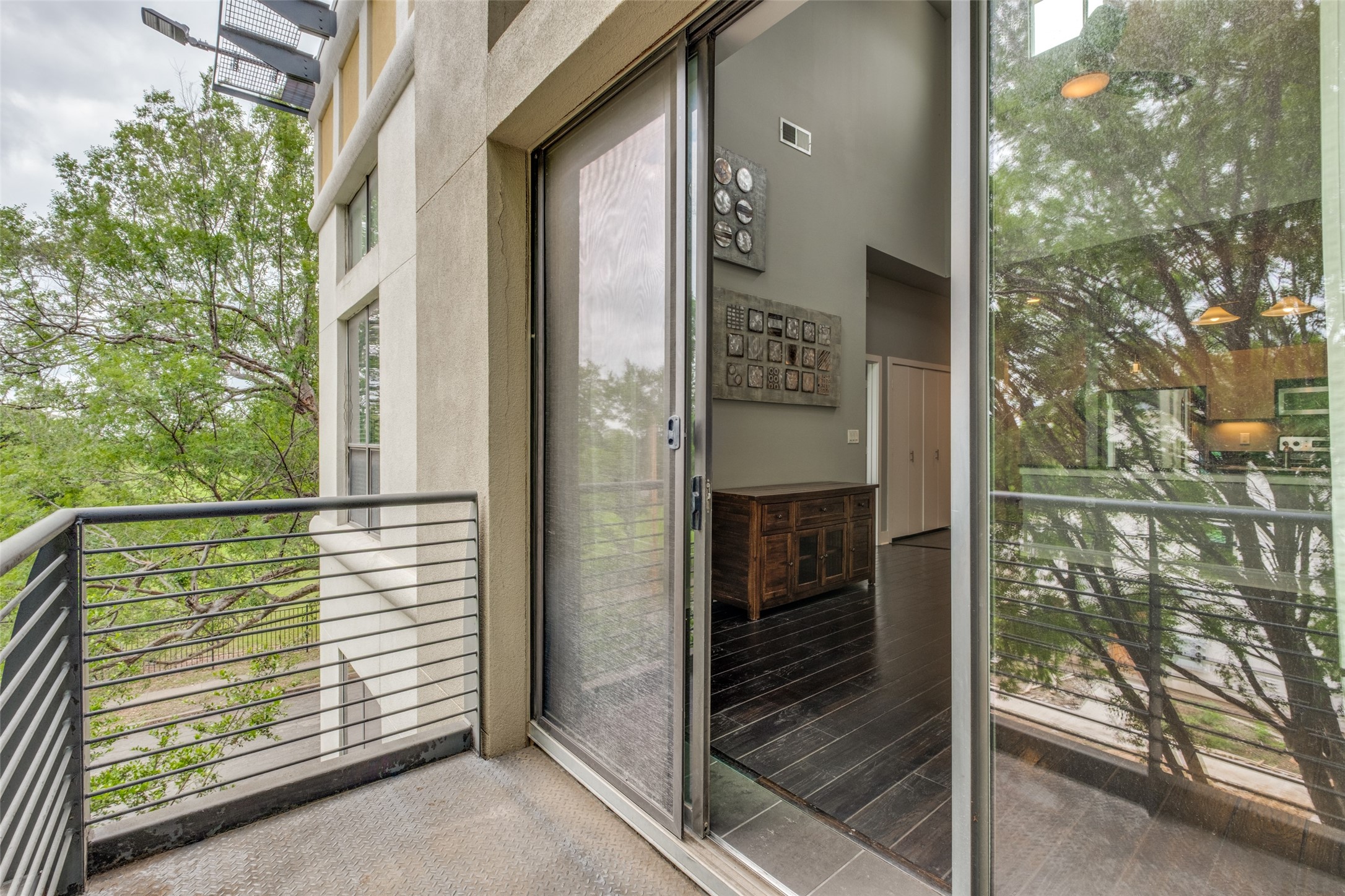 4605 Cedar Springs Road Dallas TX 75219