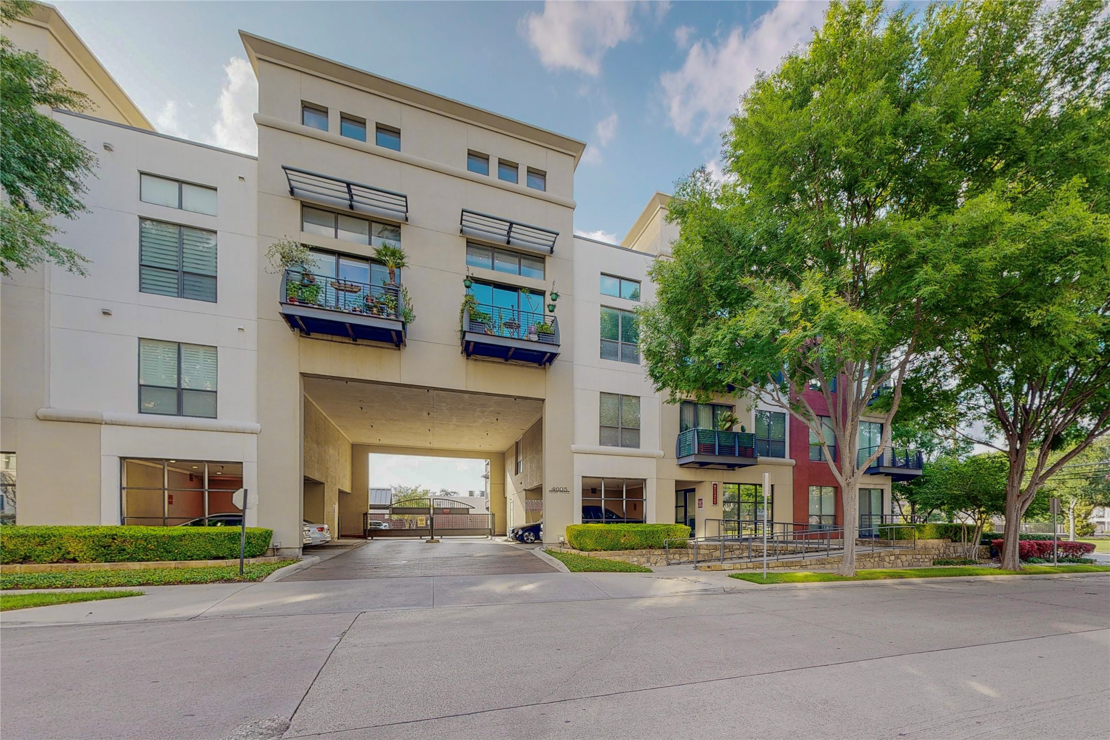 4605 Cedar Springs Road Dallas TX 75219