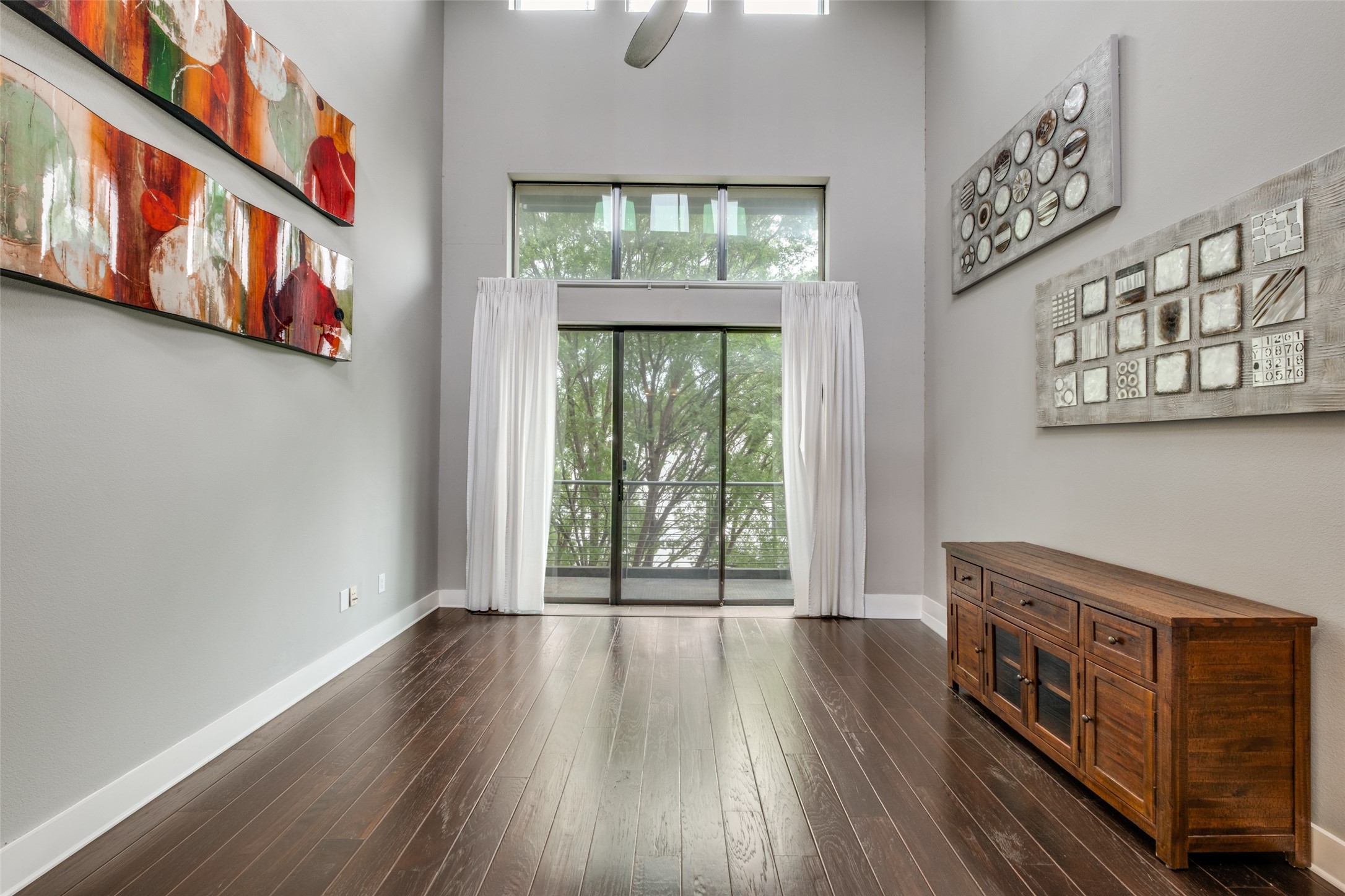 4605 Cedar Springs Road Dallas TX 75219