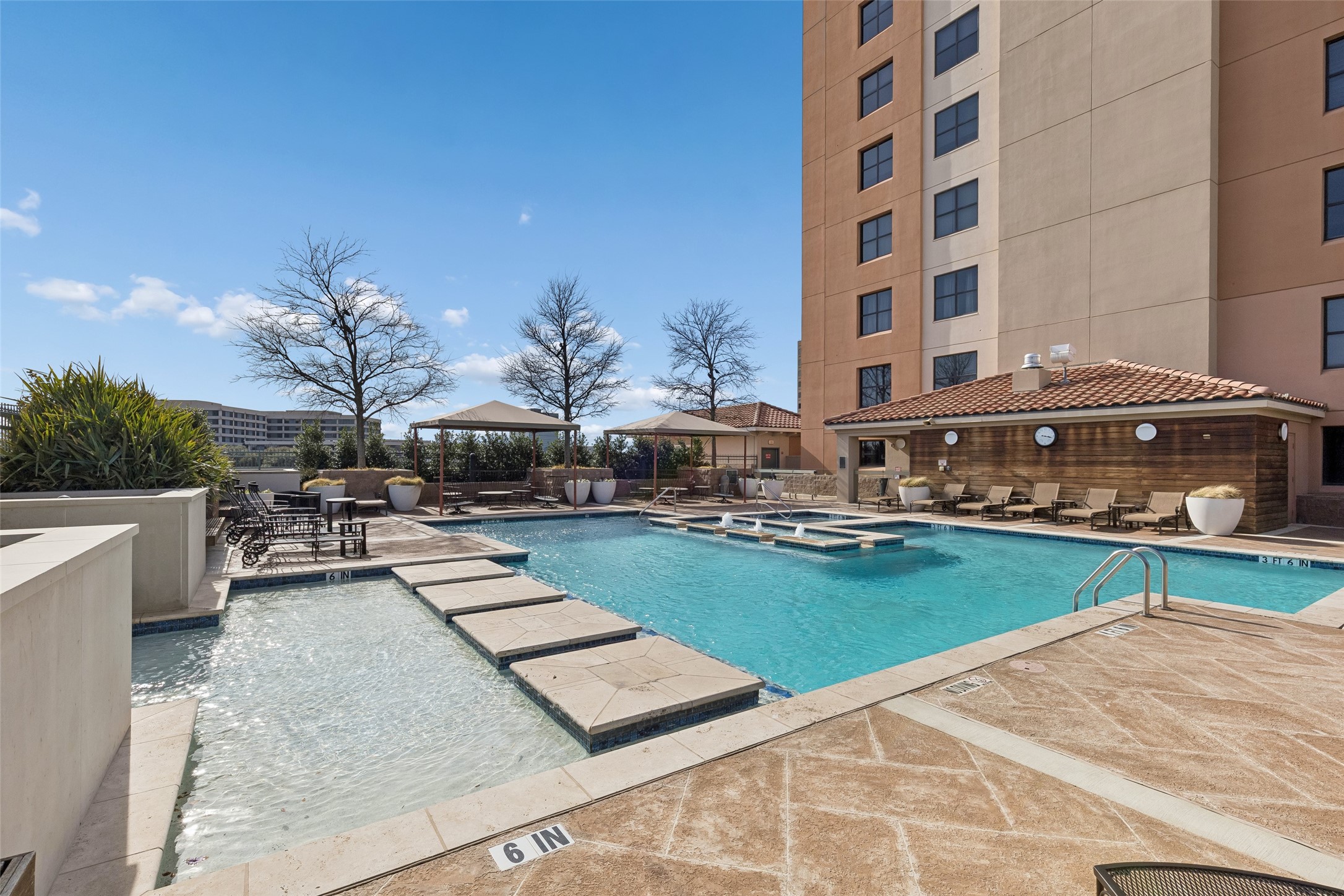 330 Las Colinas Boulevard E Irving TX 75039