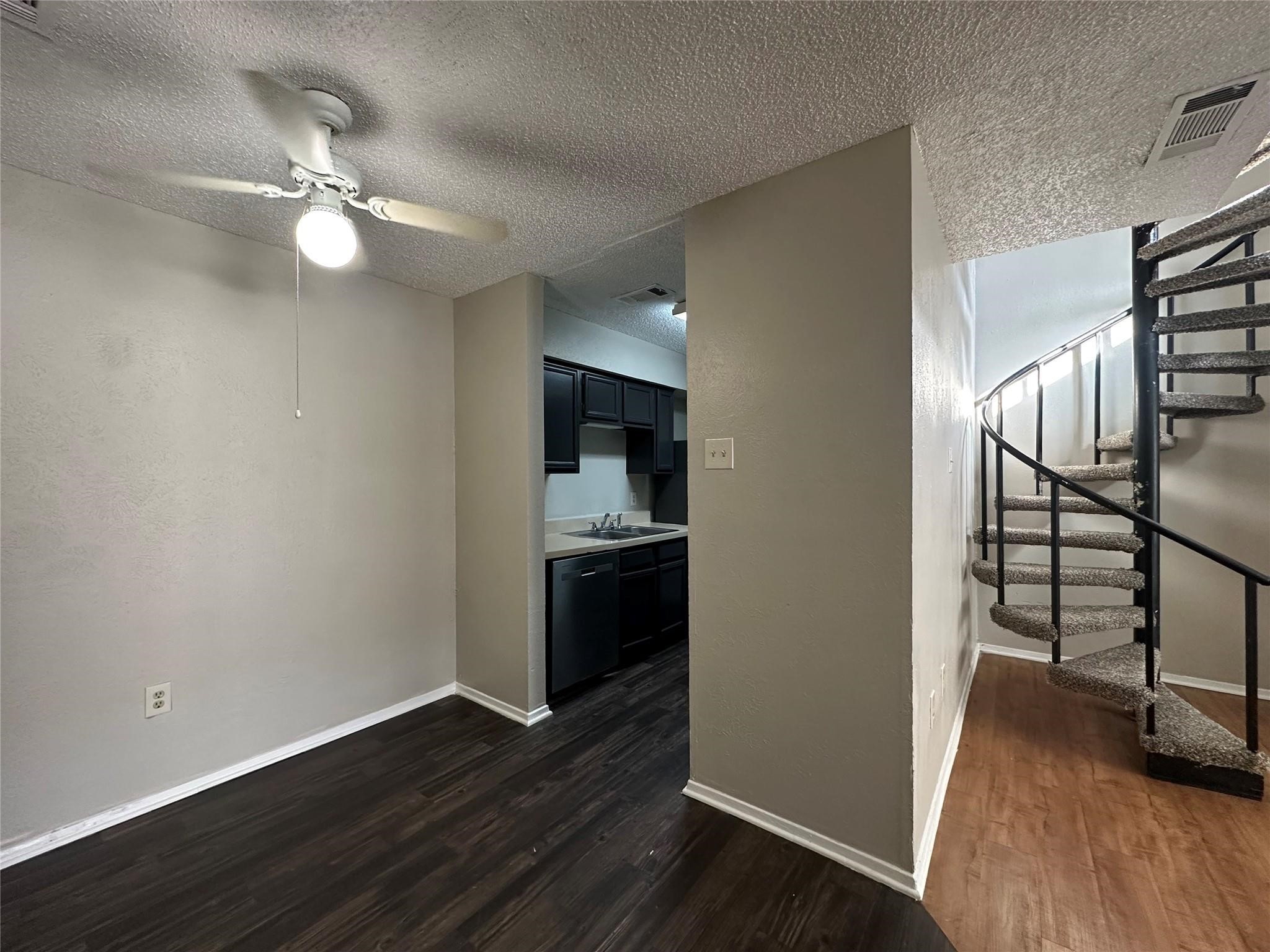 9696 Walnut Street Dallas TX 75243