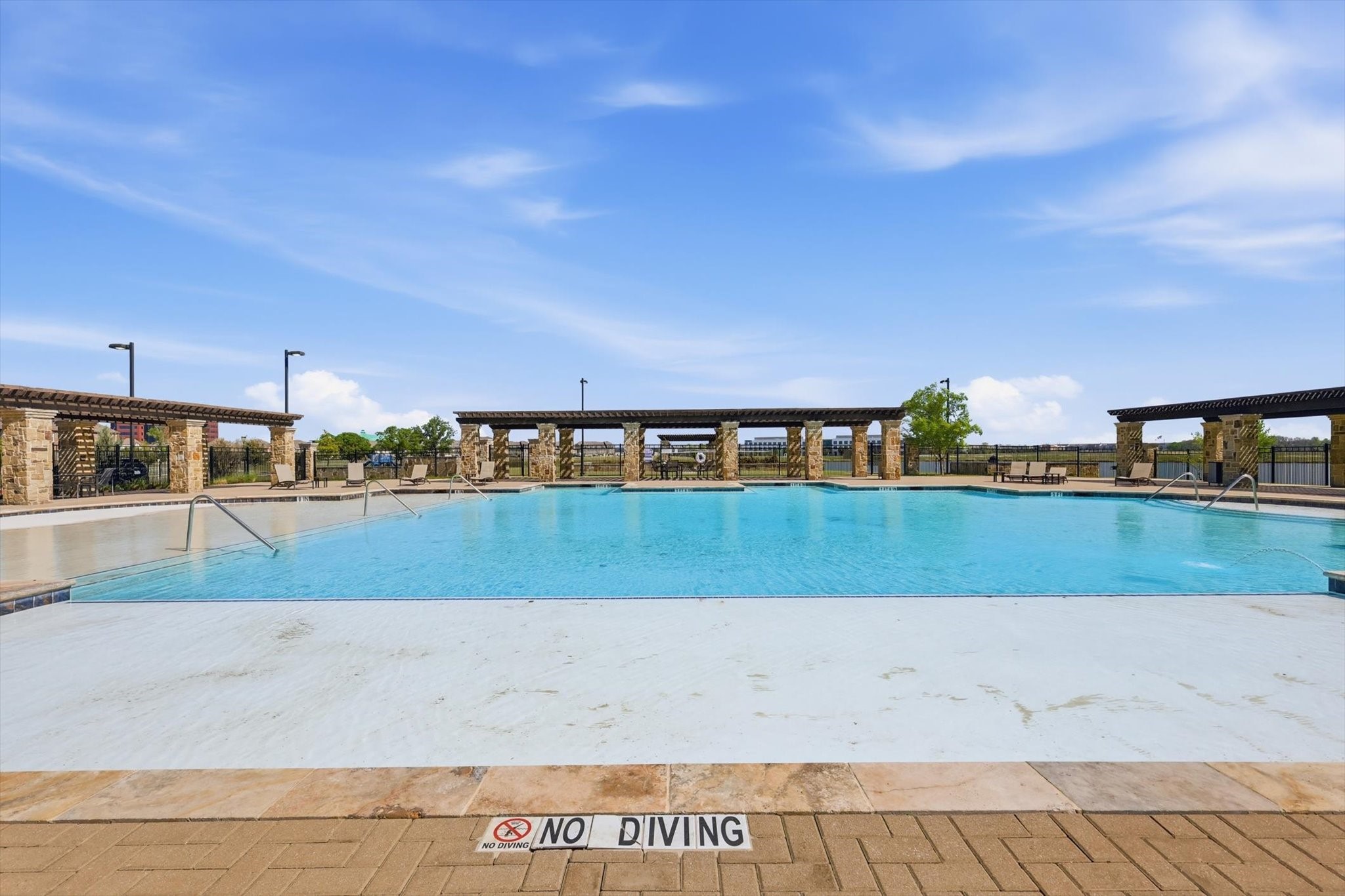 1567 Windermere Way Farmers Branch TX 75234