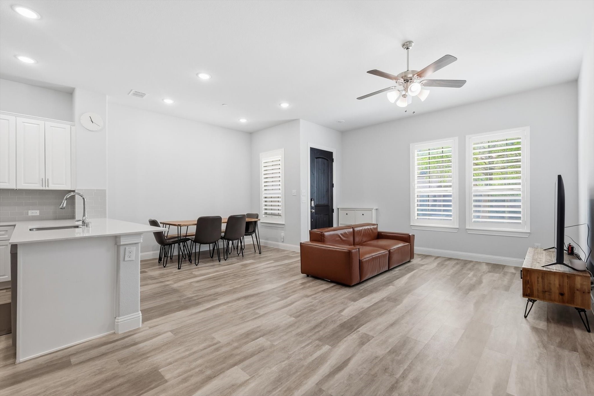 1567 Windermere Way Farmers Branch TX 75234