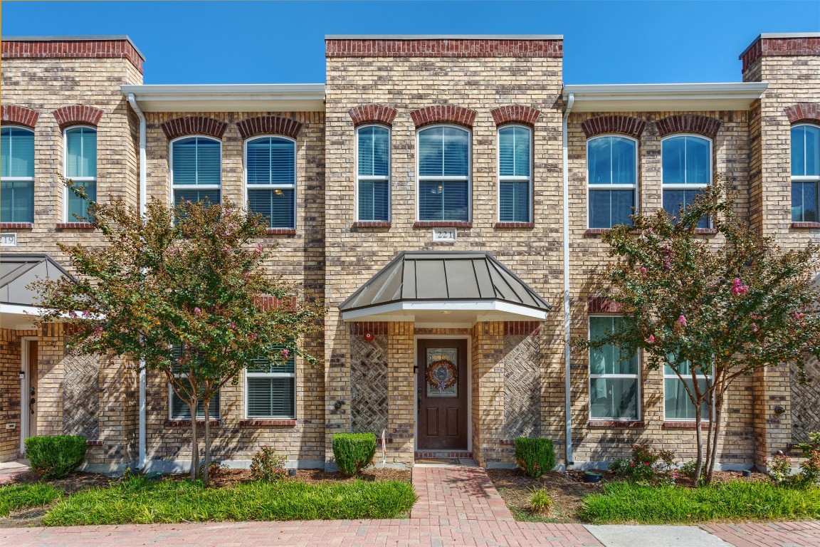 221 Belleville Drive Lewisville TX 75057