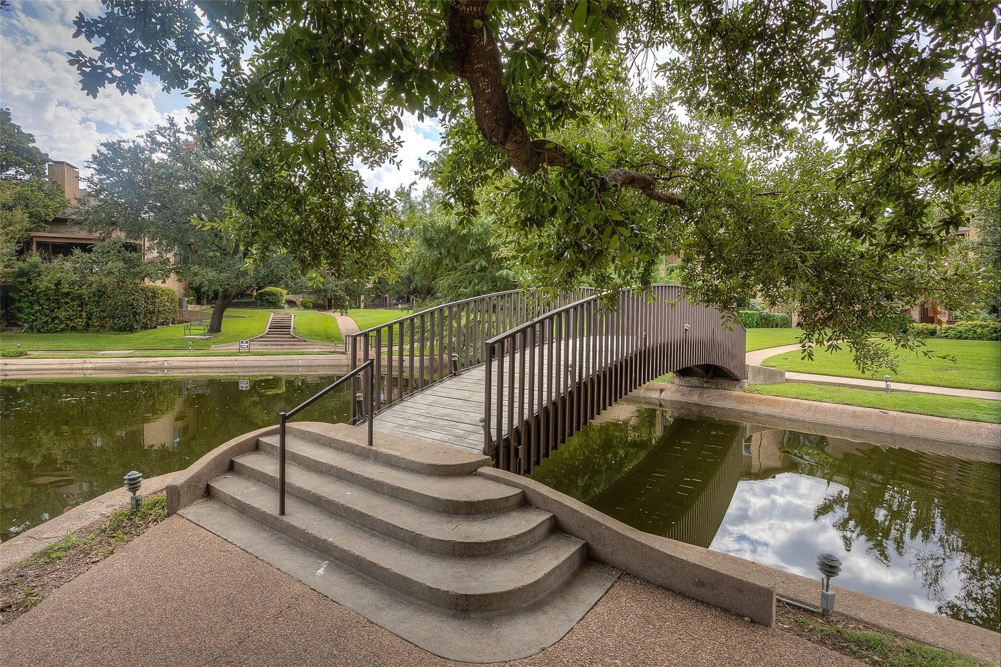 4225 Brook Tree Drive Fort Worth TX 76109