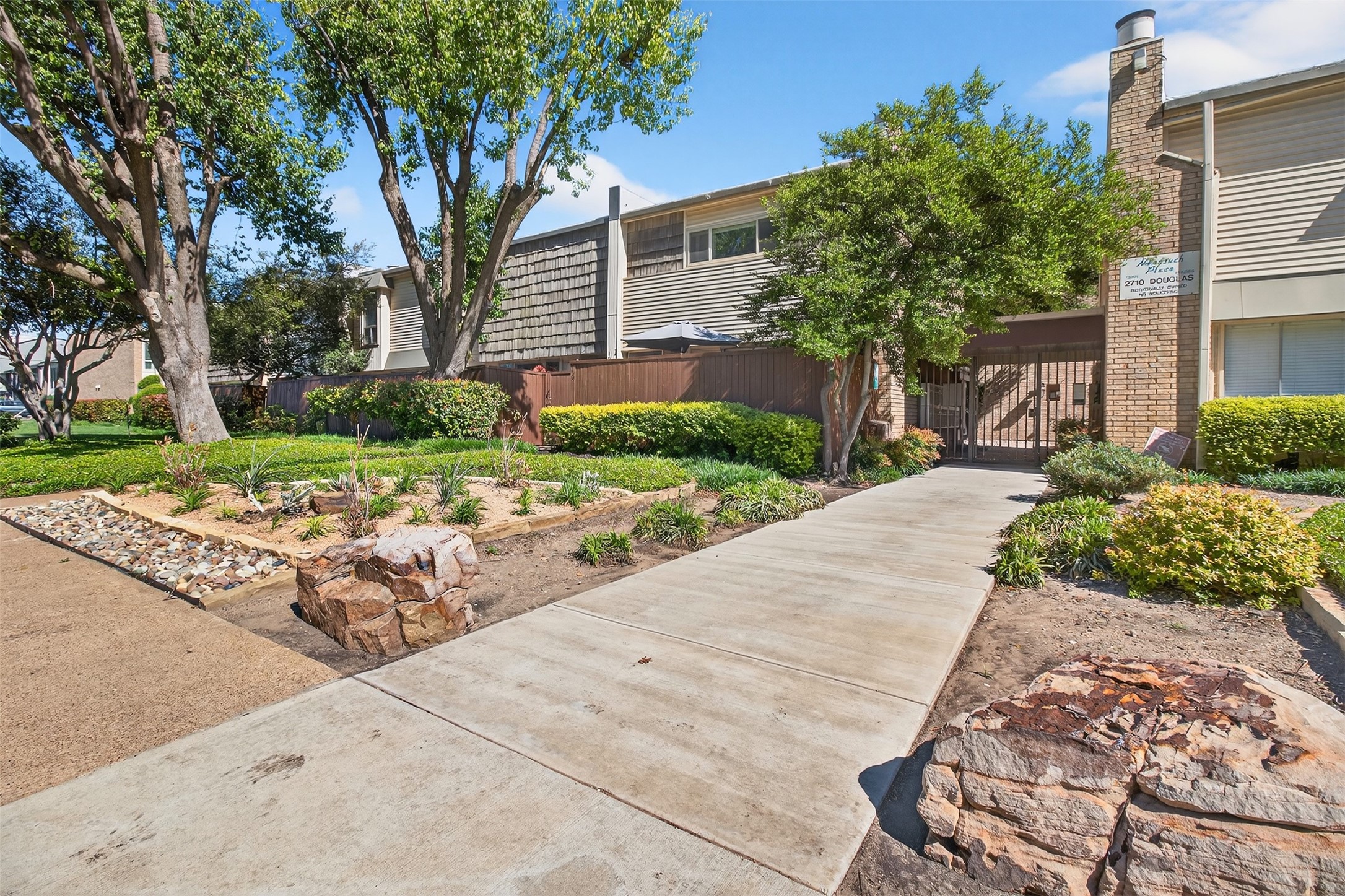 2702 Douglas Avenue Dallas TX 75219