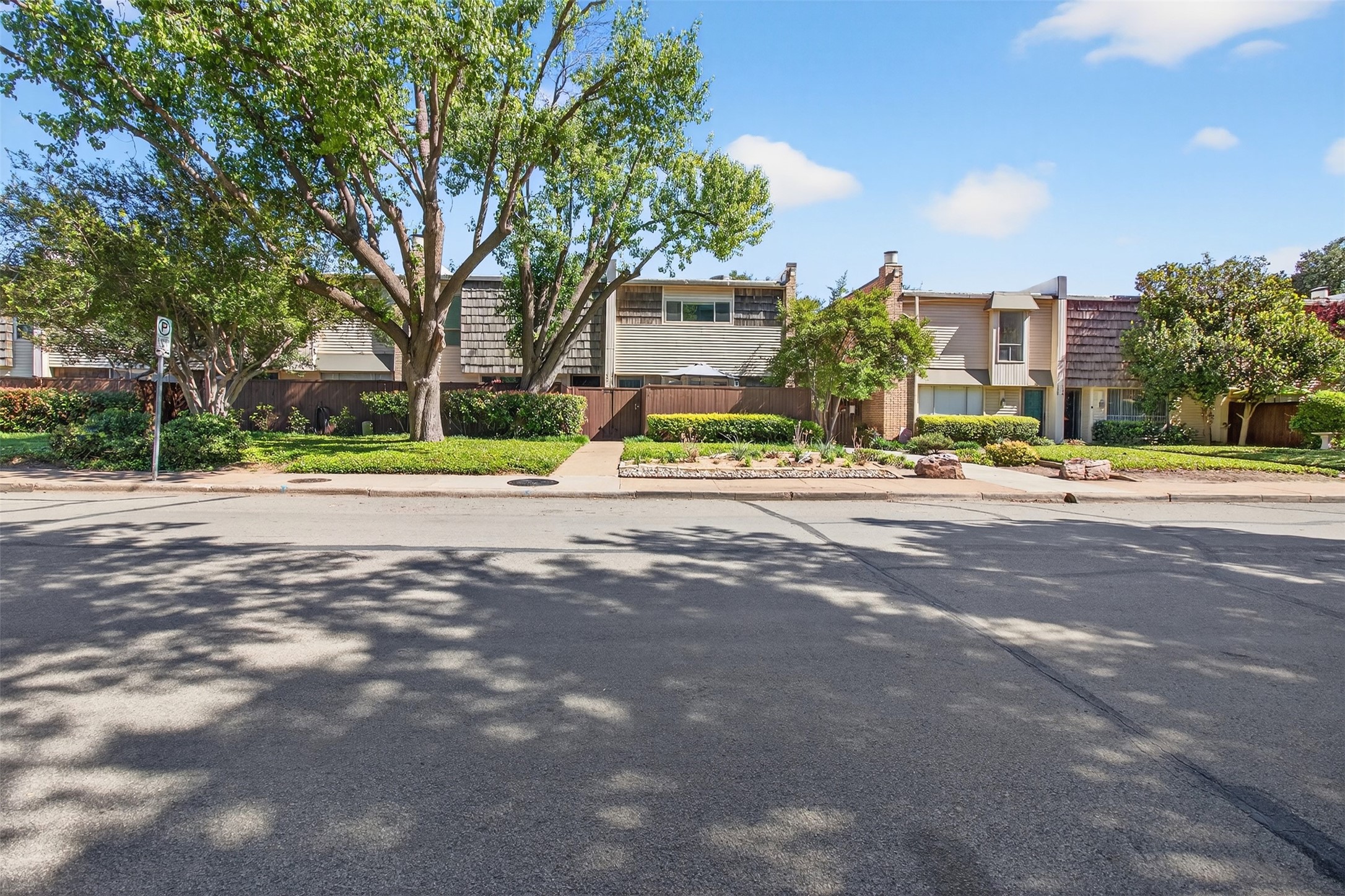 2702 Douglas Avenue Dallas TX 75219