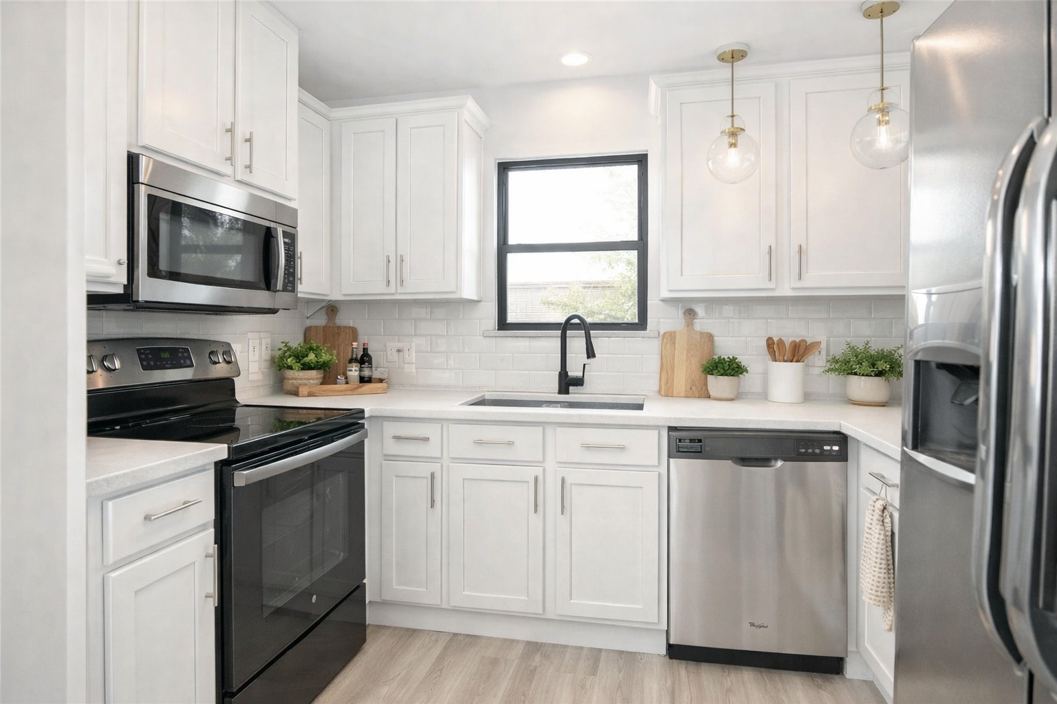 2007 Clubview Drive Carrollton TX 75006