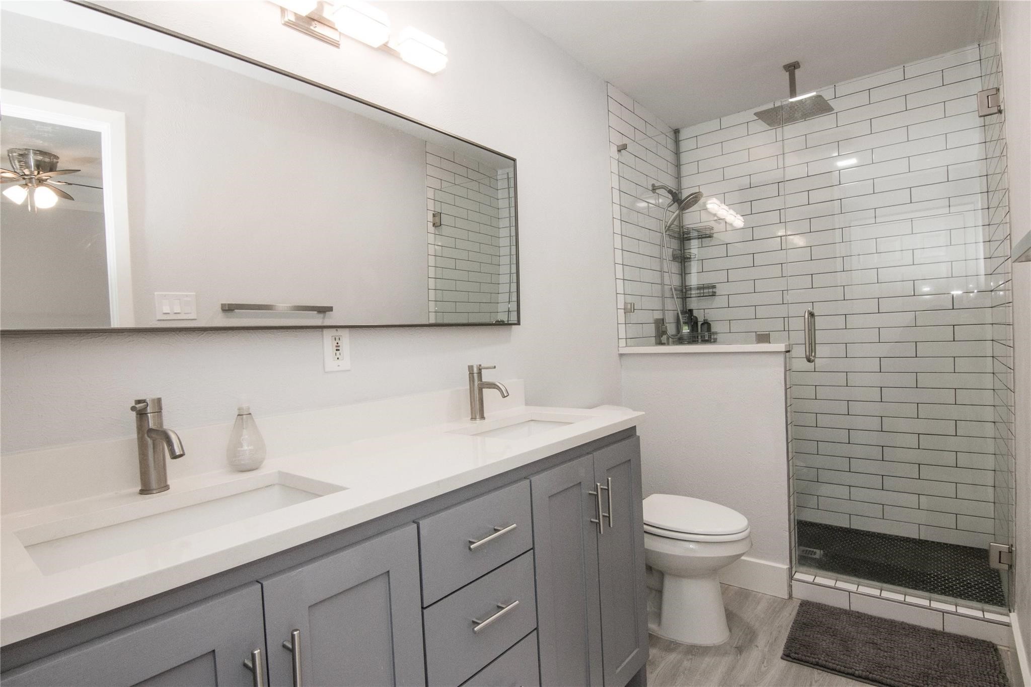 2007 Clubview Drive Carrollton TX 75006