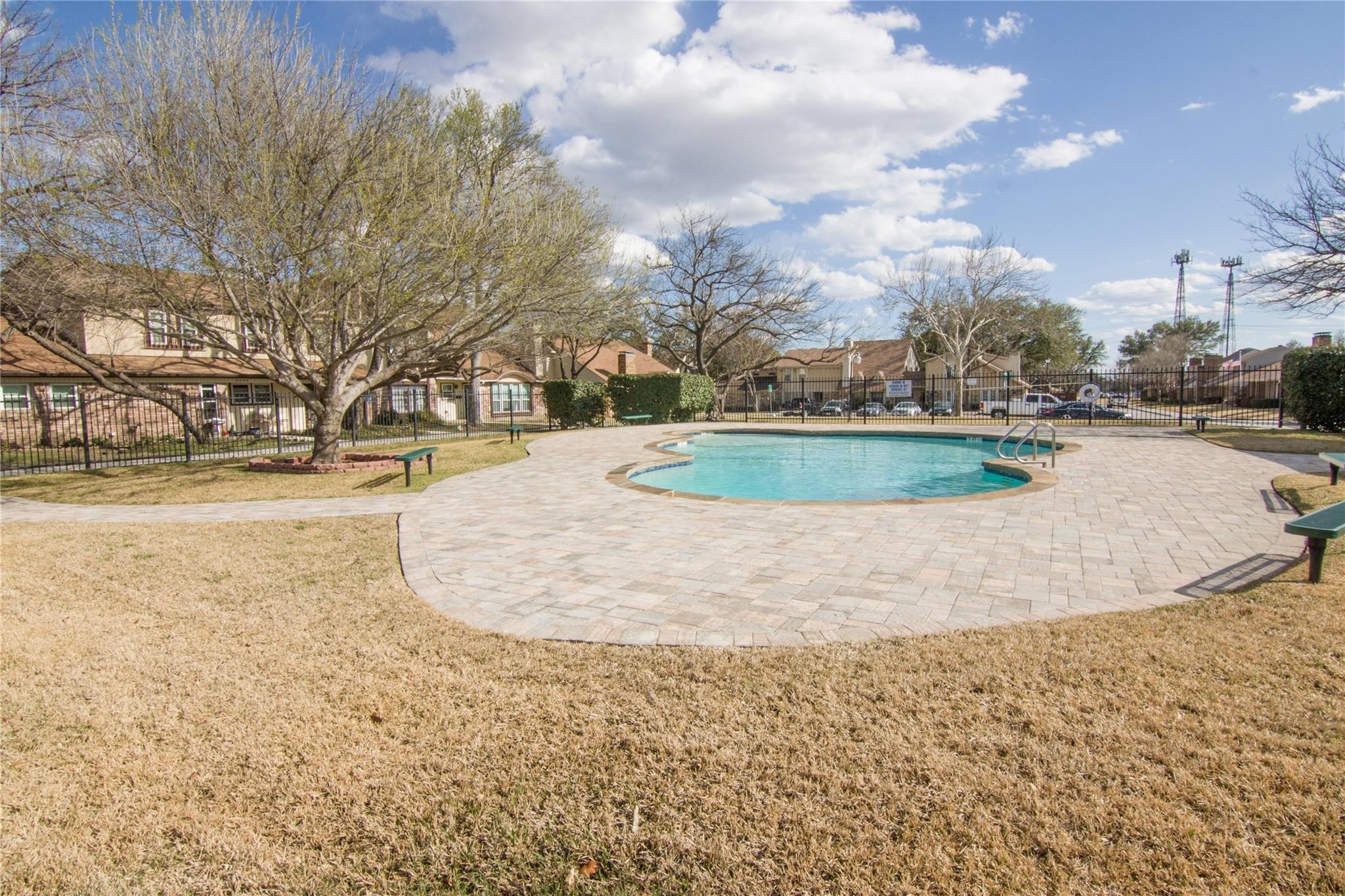 2007 Clubview Drive Carrollton TX 75006
