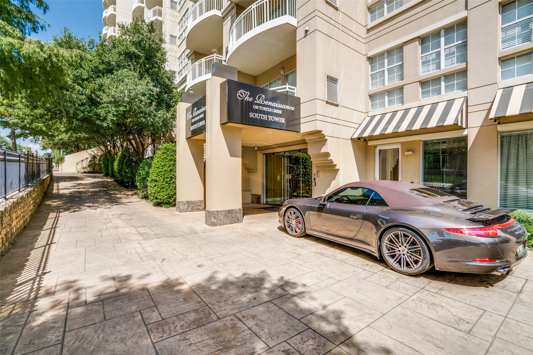 3225 Turtle Creek Boulevard Dallas TX 75219
