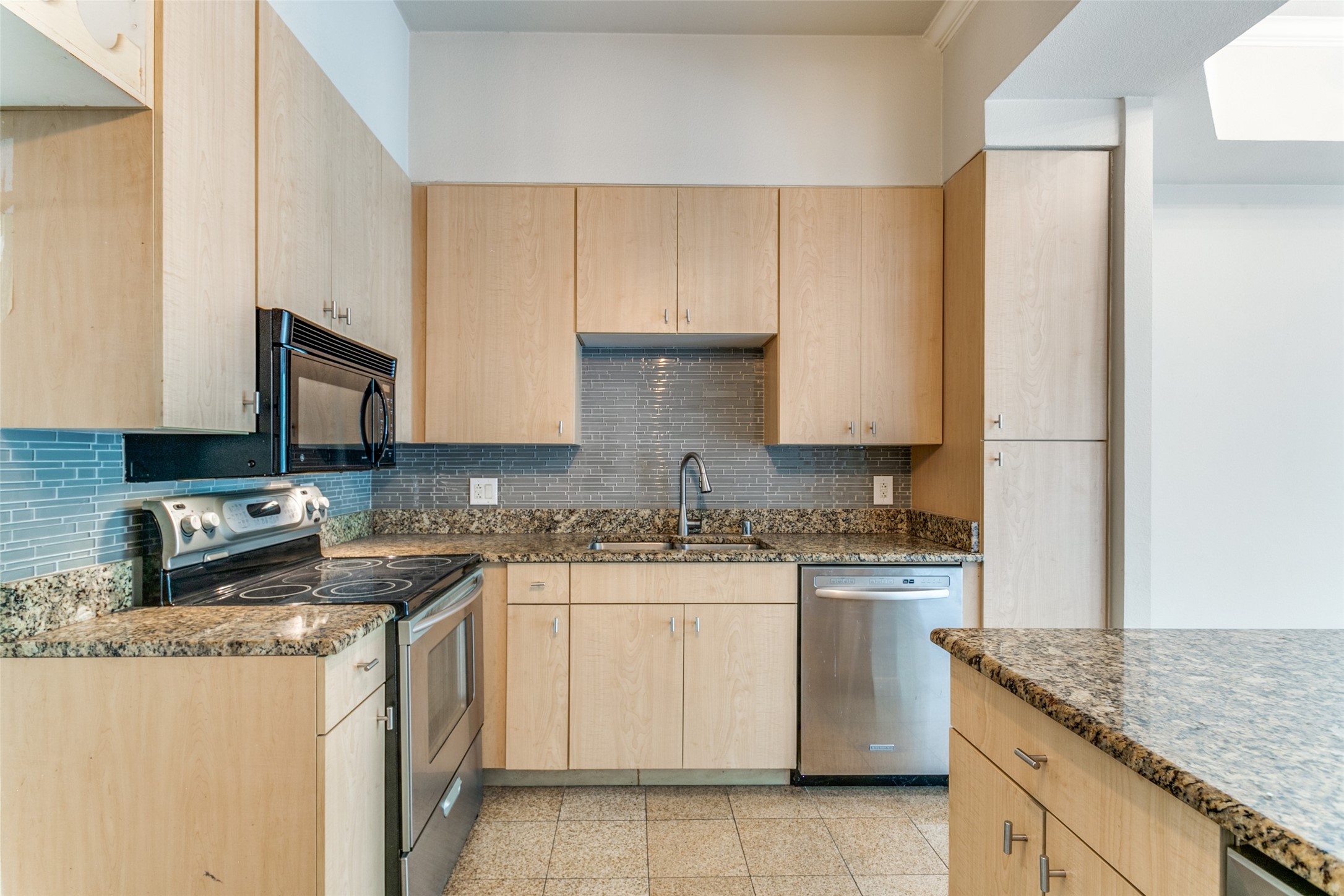 3225 Turtle Creek Boulevard Dallas TX 75219