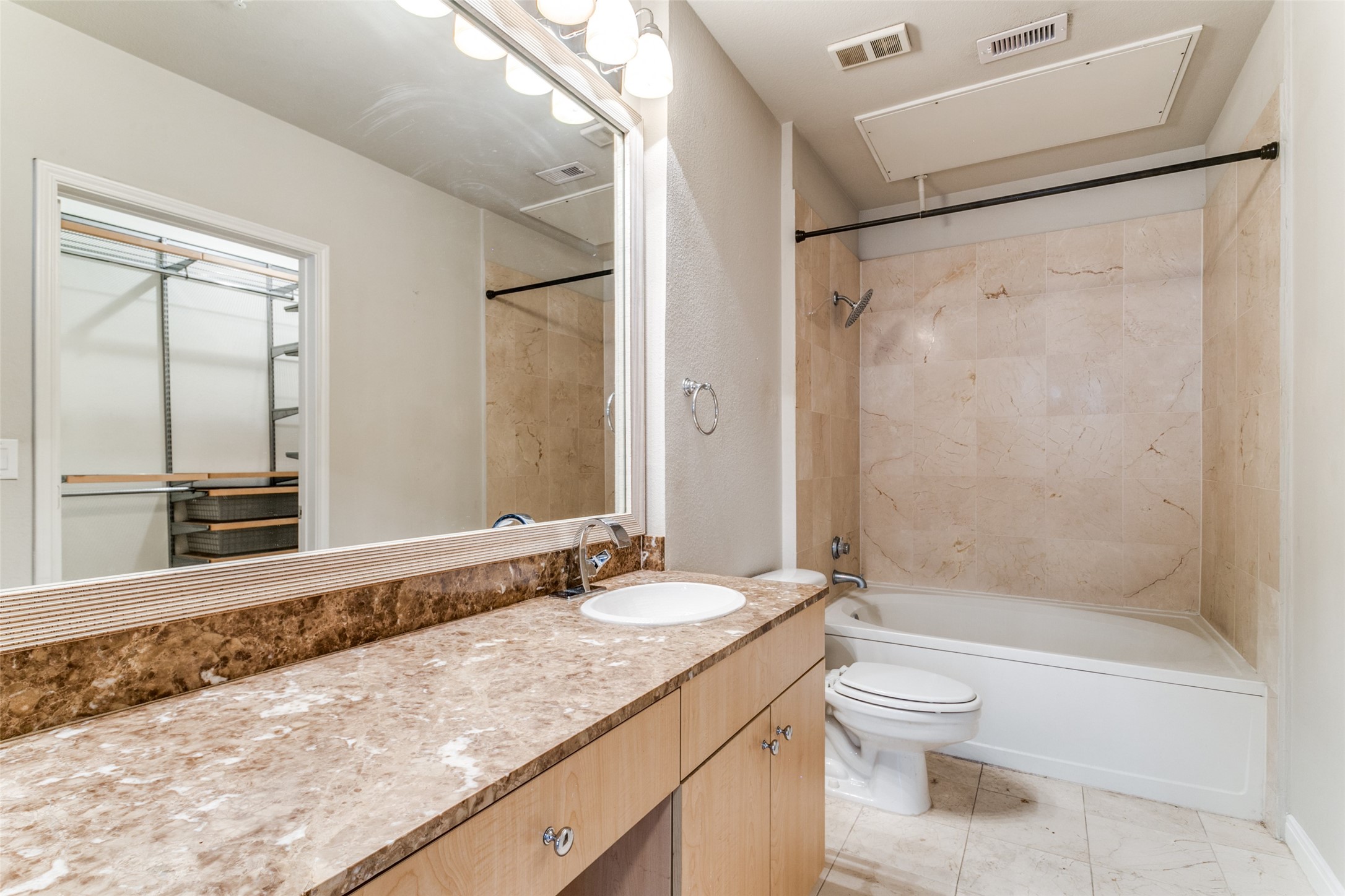 3225 Turtle Creek Boulevard Dallas TX 75219