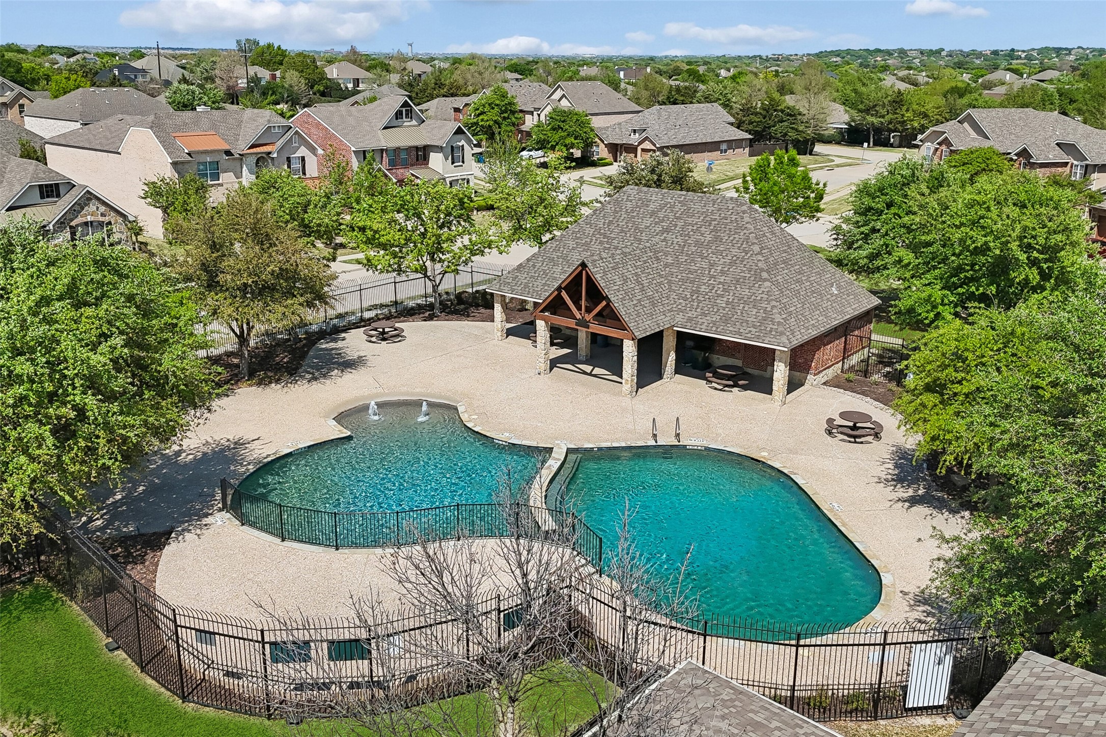 6384 Hill Creek Drive The Colony TX 75056