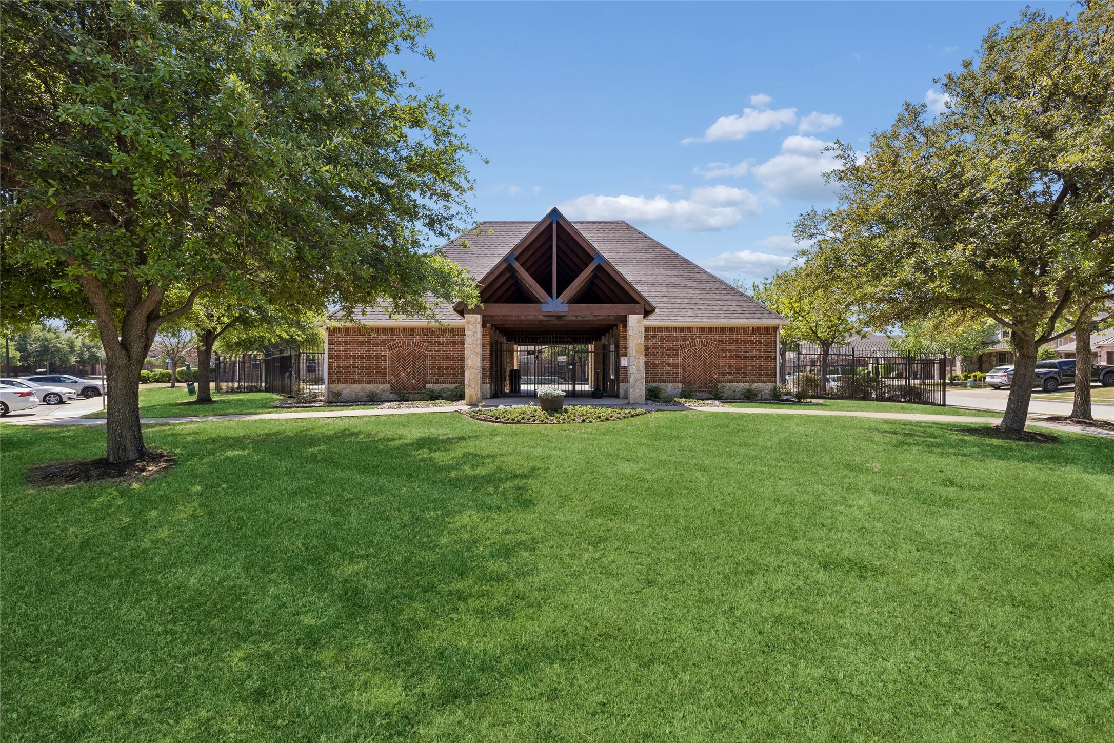 6384 Hill Creek Drive The Colony TX 75056