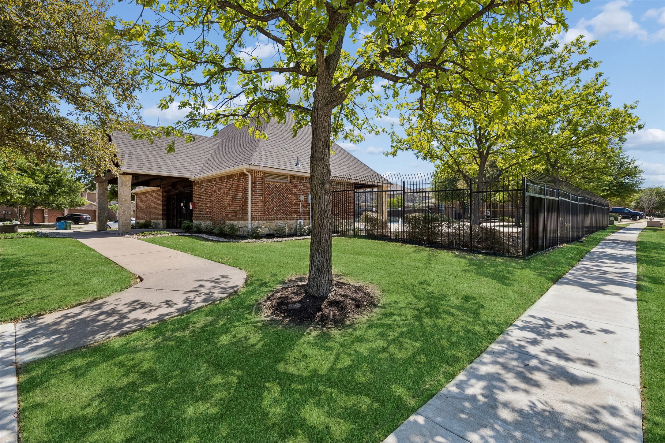 6384 Hill Creek Drive The Colony TX 75056