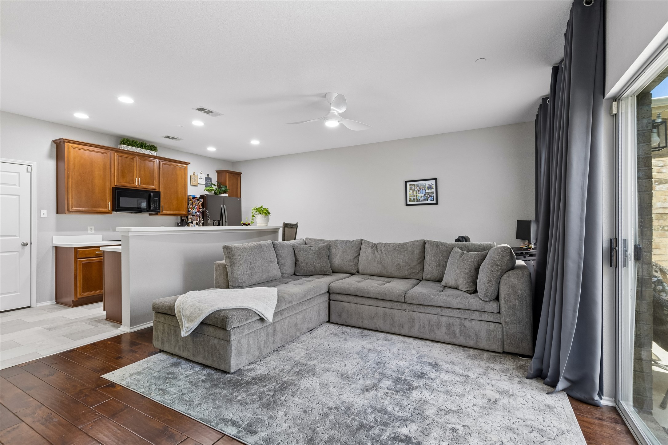 6384 Hill Creek Drive The Colony TX 75056