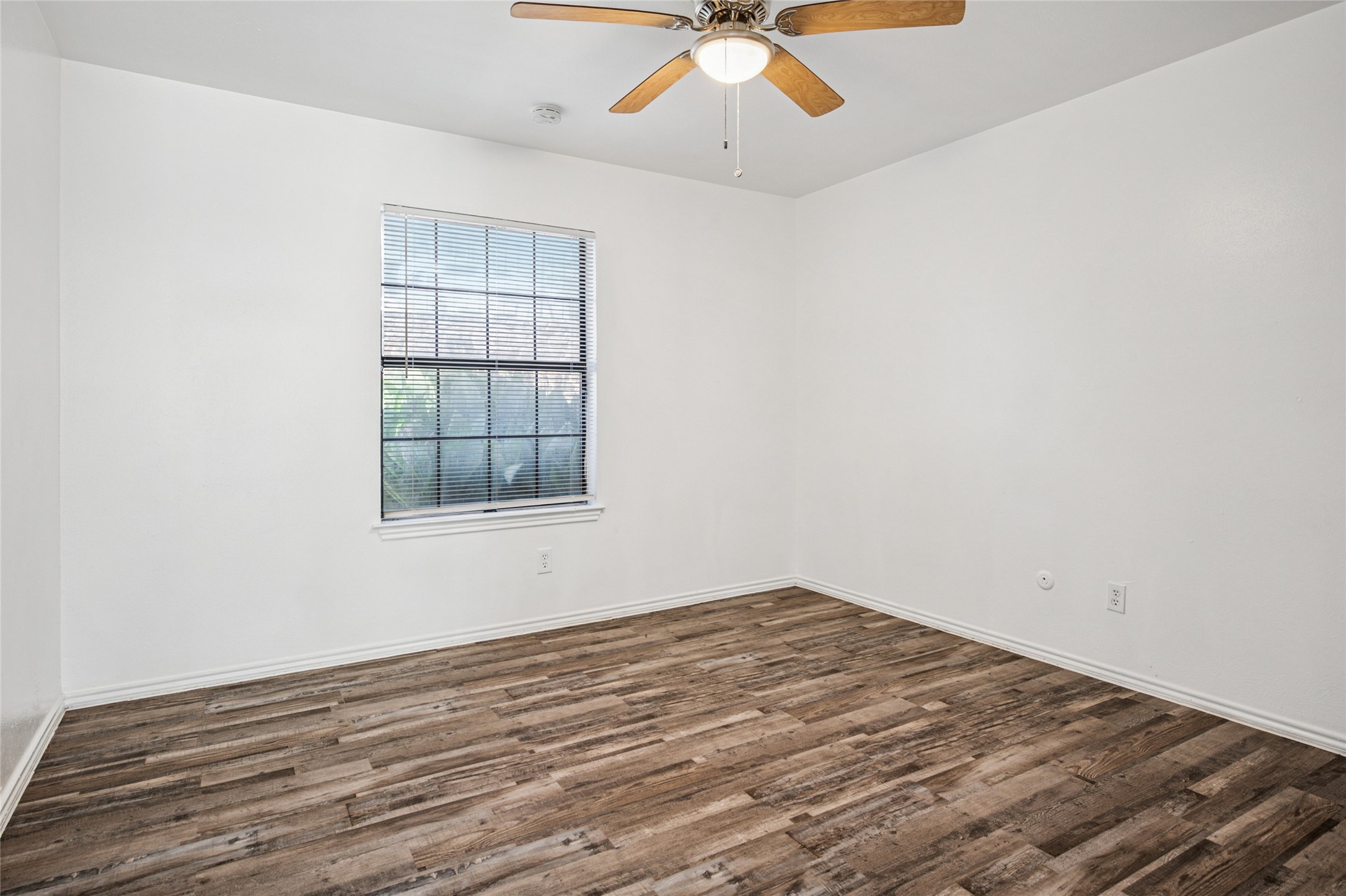 4472 Chaha Road Garland TX 75043