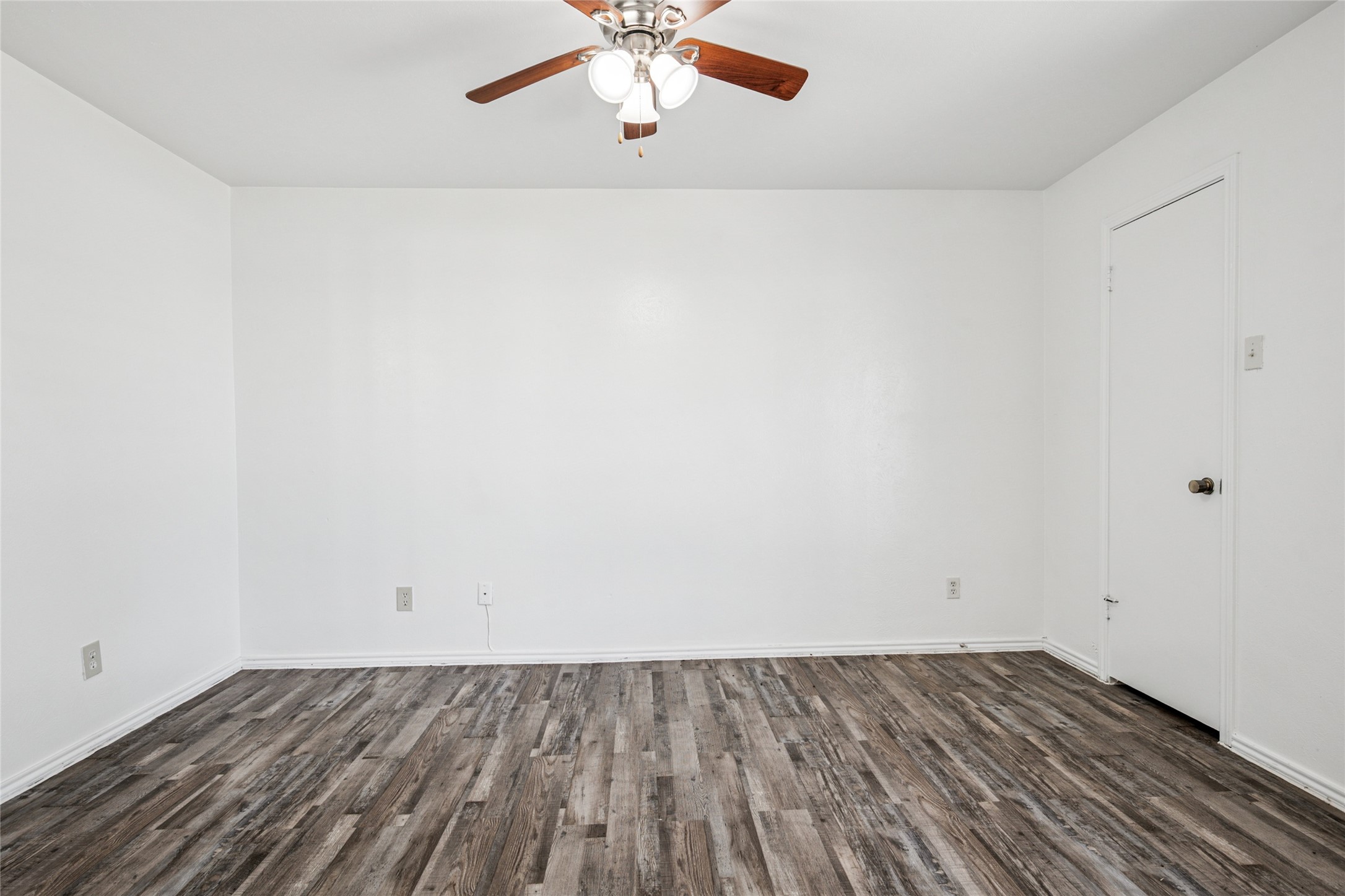 4472 Chaha Road Garland TX 75043