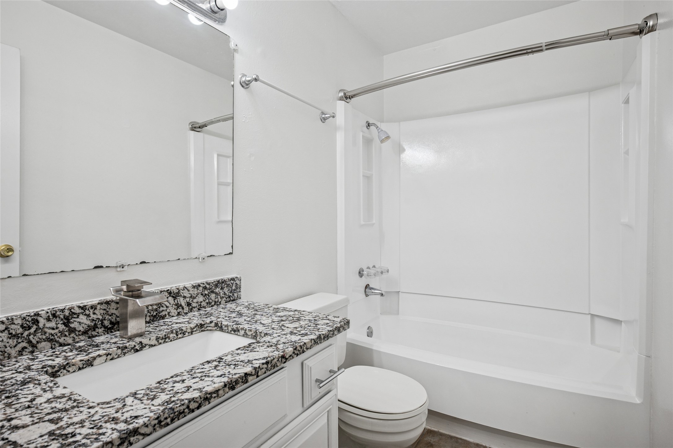 4472 Chaha Road Garland TX 75043