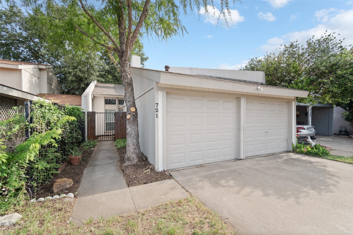 721 Cain Street Lake Dallas TX 75065