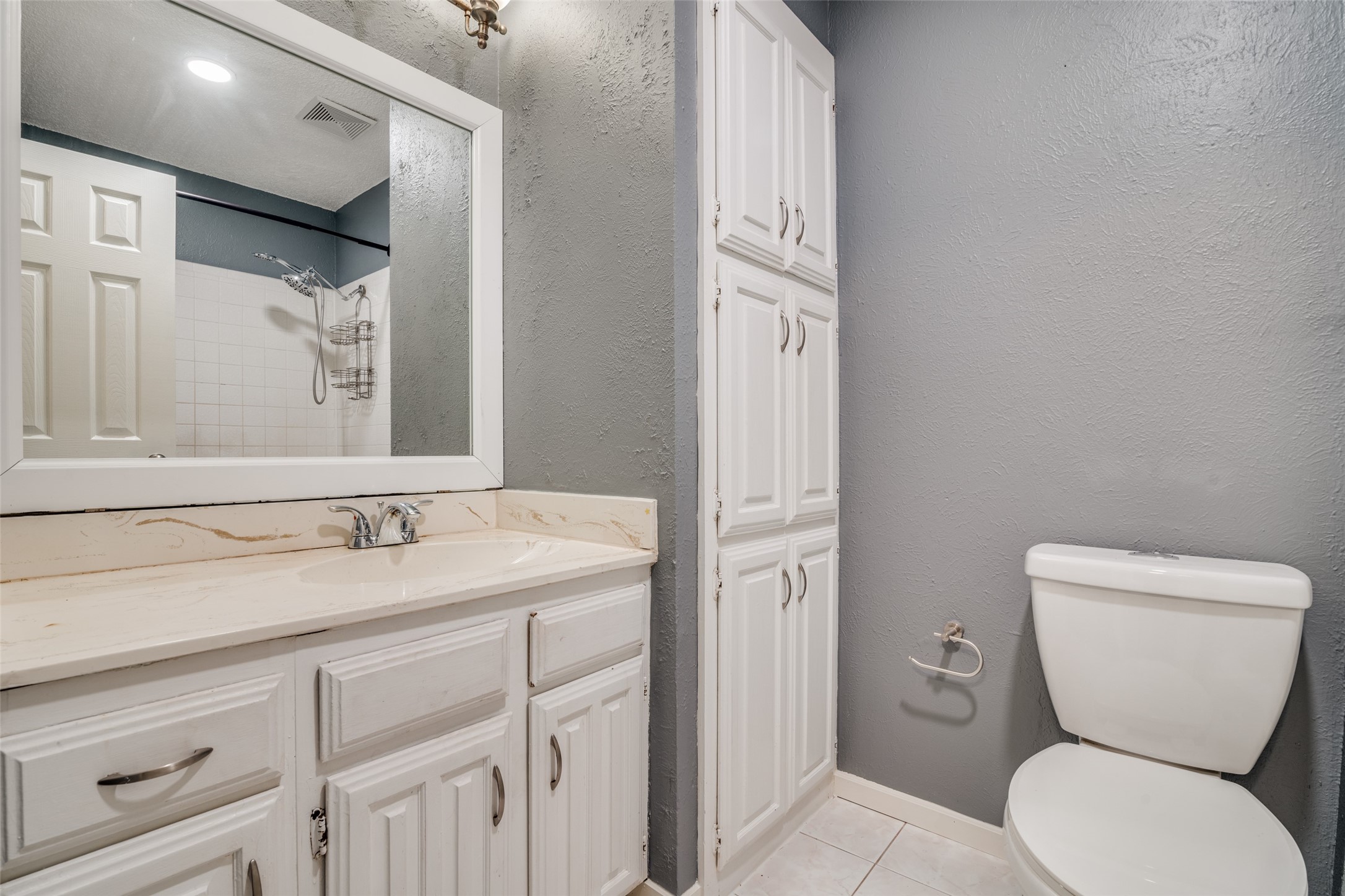 1905 Wyndemere Lane Garland TX 75042