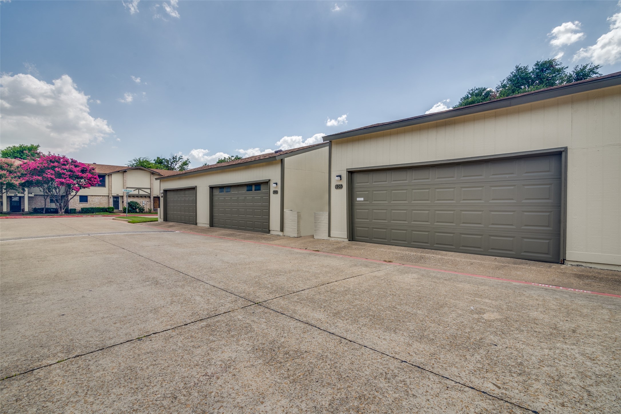 1905 Wyndemere Lane Garland TX 75042