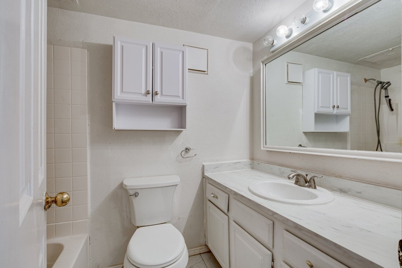 4606 Chaha Road Garland TX 75043