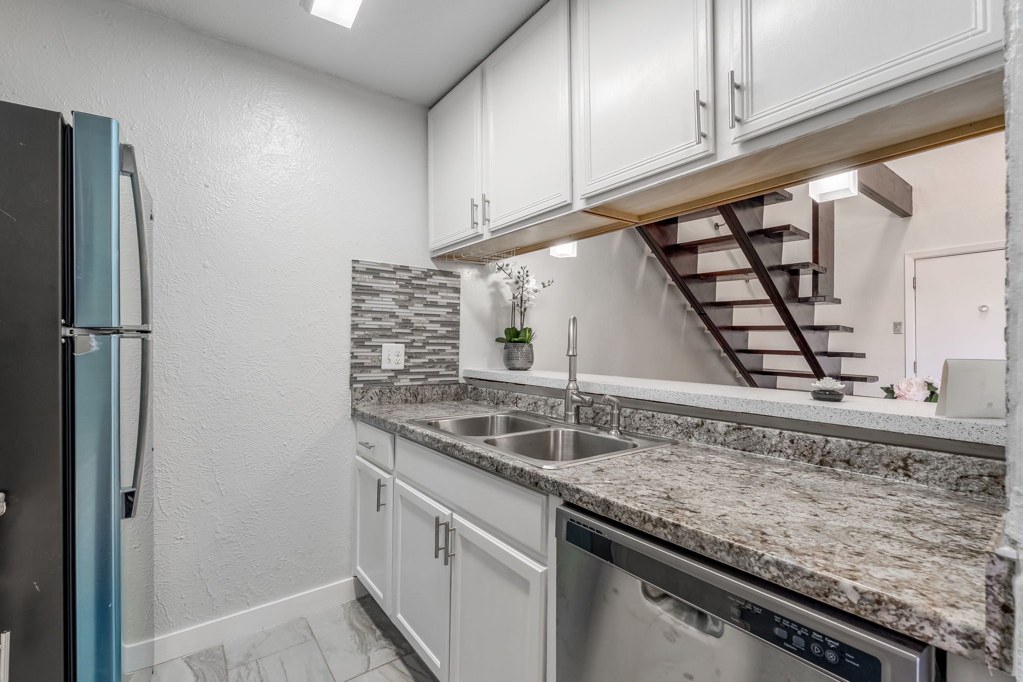 2627 Douglas Avenue Dallas TX 75219