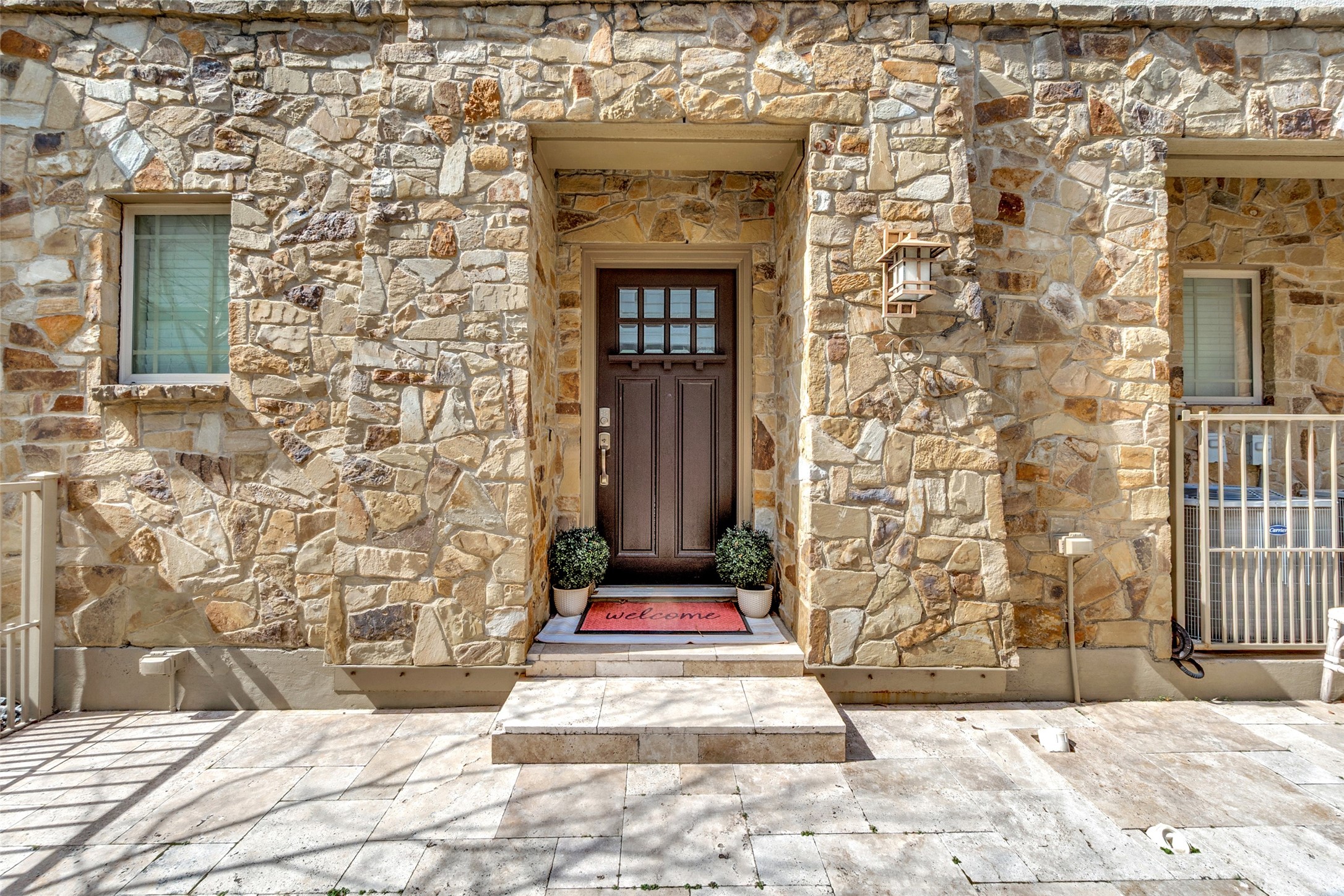 5916 Hudson Street Dallas TX 75206