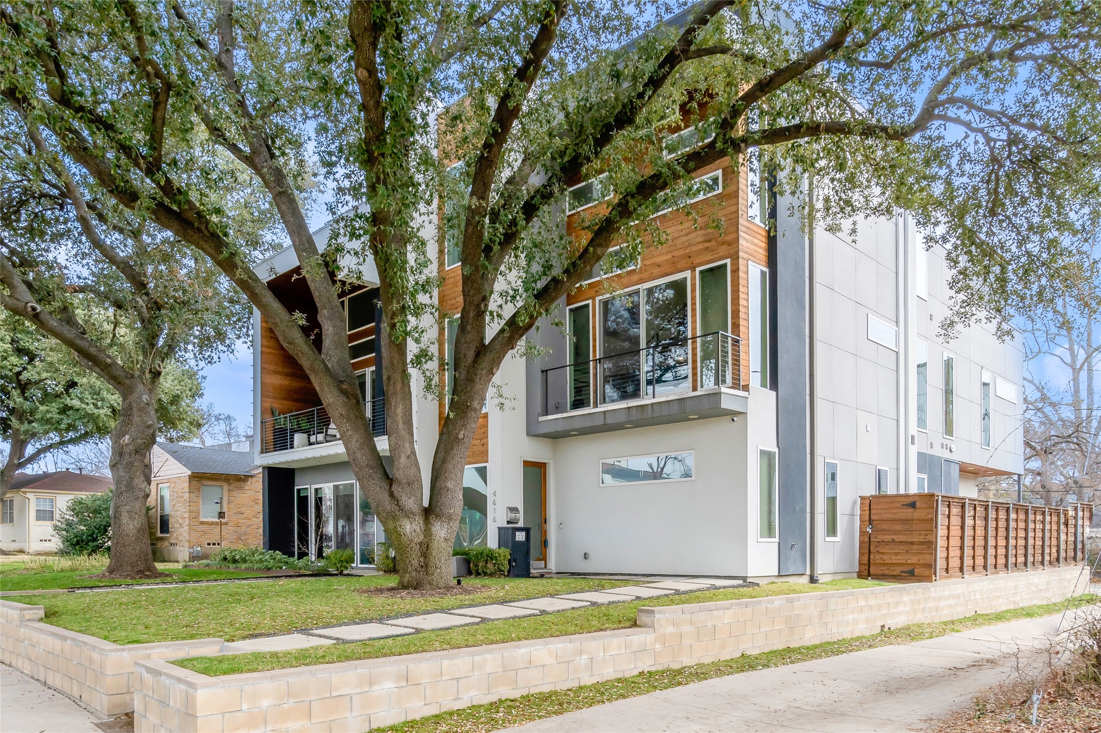 4616 Manett Street Dallas TX 75204