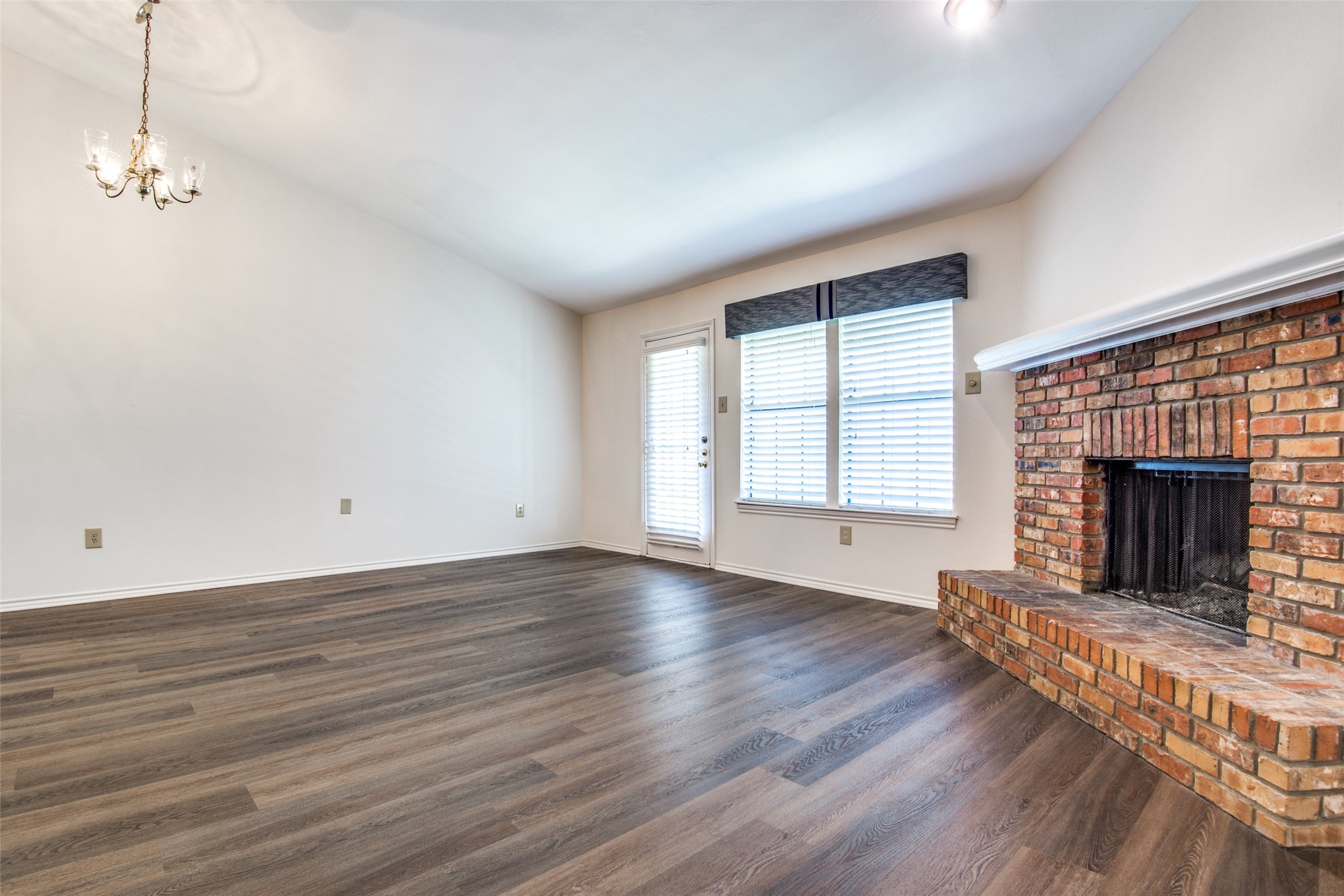 2835 Keller Springs Road Carrollton TX 75006