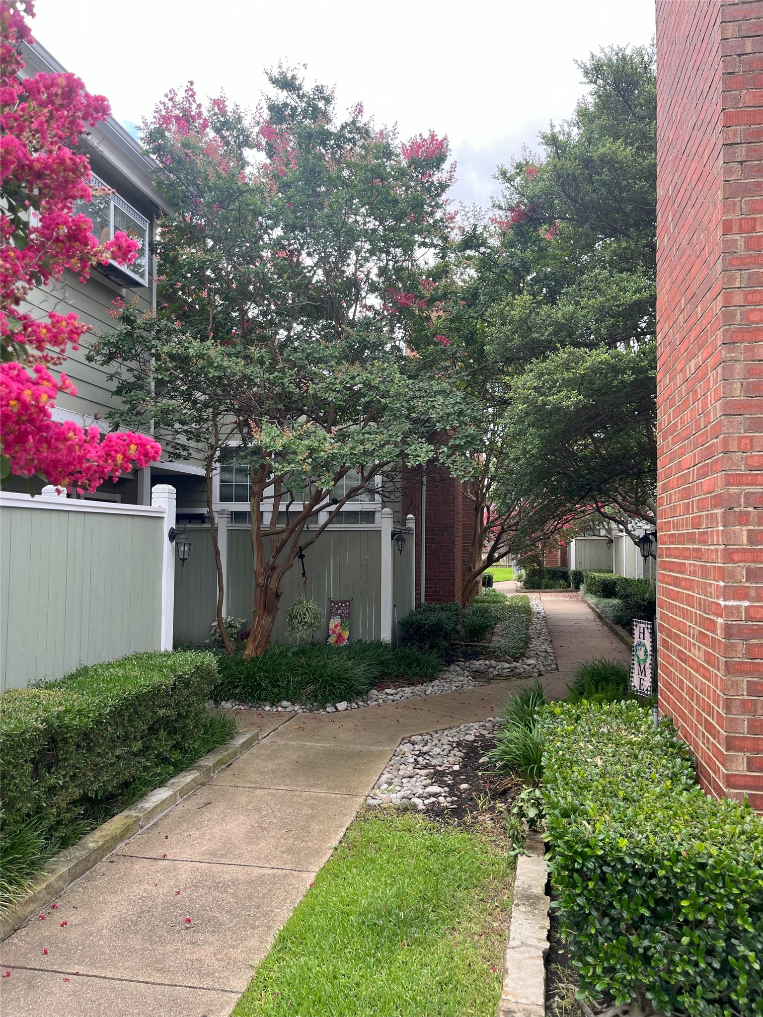 6220 Bentwood Trail Dallas TX 75252