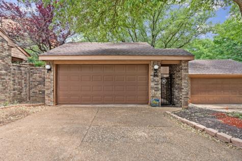 16 Village Green Court Denison TX 75020