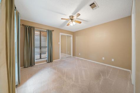 16 Village Green Court Denison TX 75020