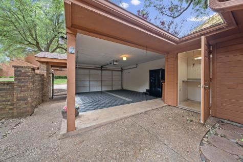16 Village Green Court Denison TX 75020
