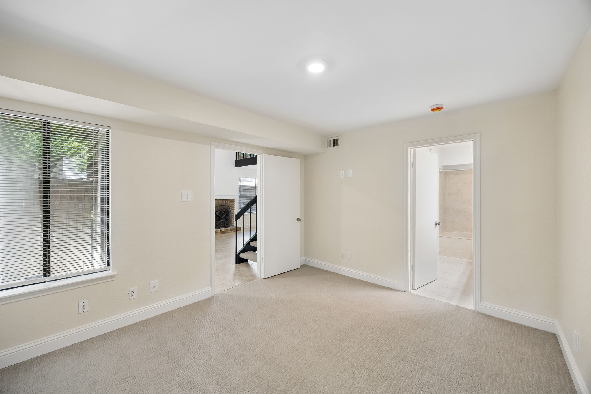 18040 Midway Road Dallas TX 75287