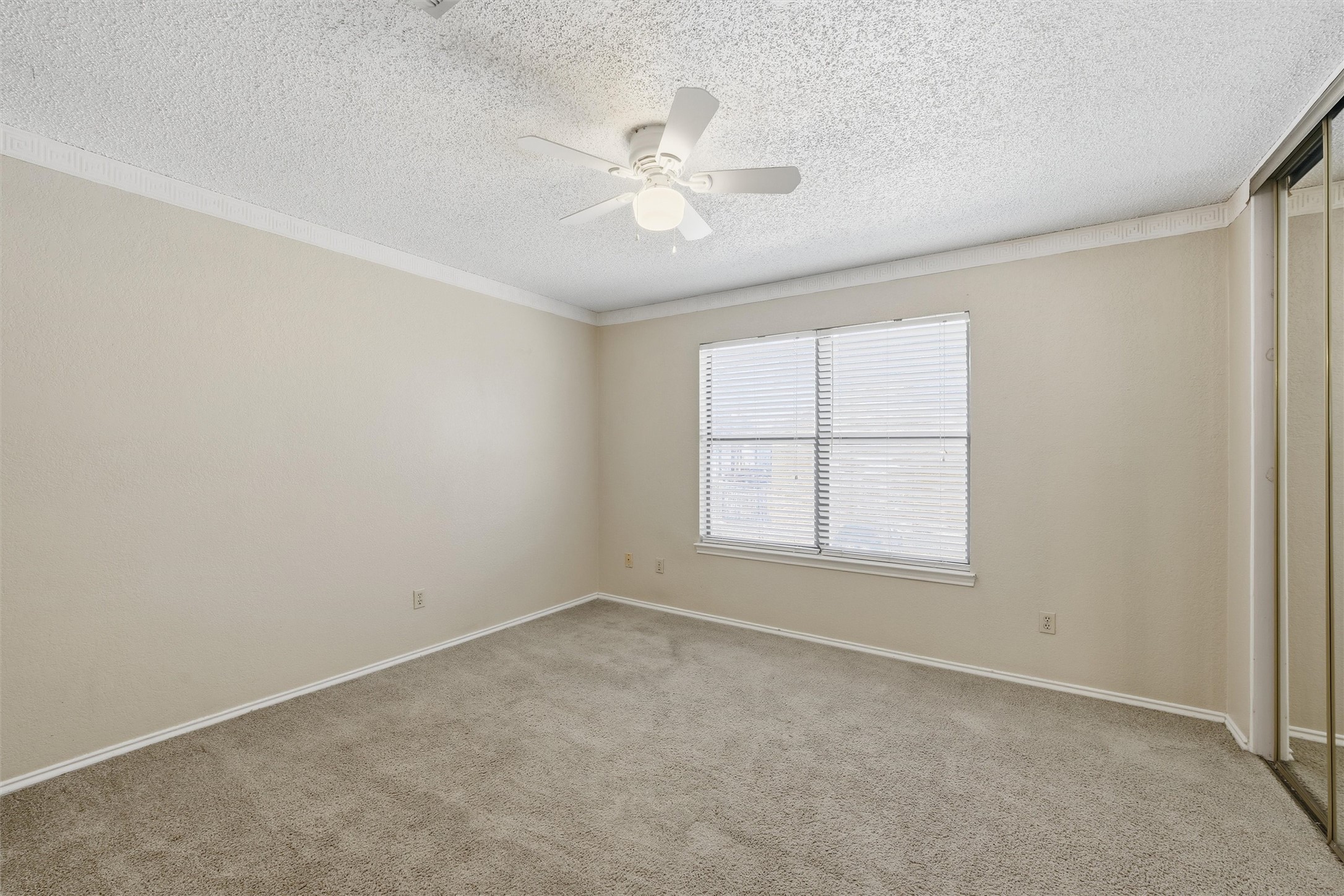 1371 S 11th Street Waco TX 76706